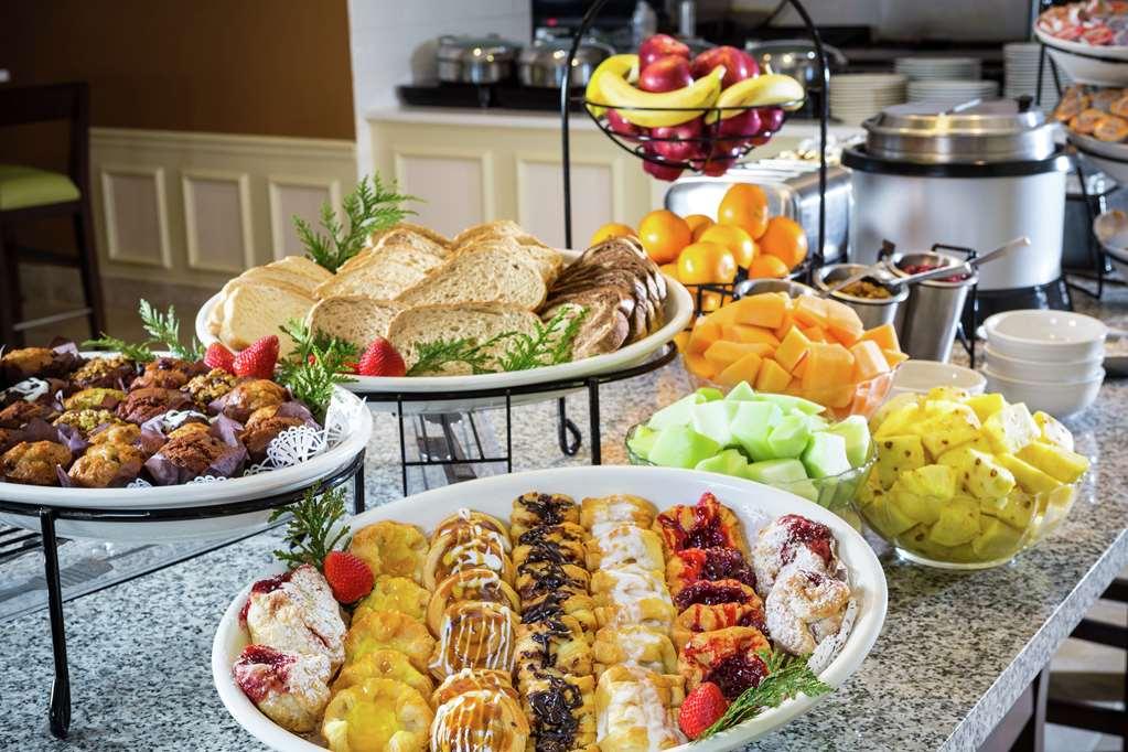 Hilton Garden Inn Panama City Bagian luar foto