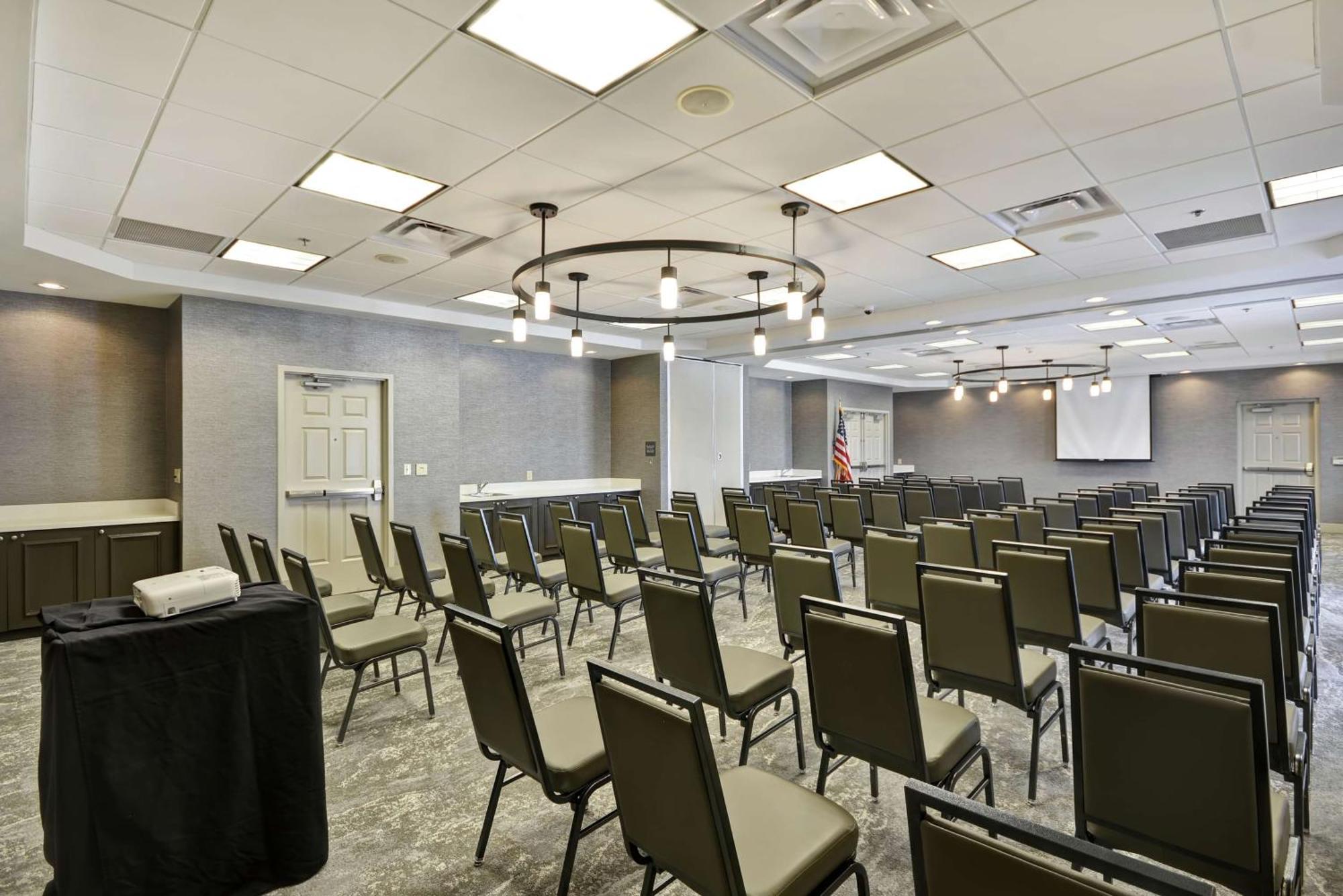 Hilton Garden Inn Panama City Bagian luar foto