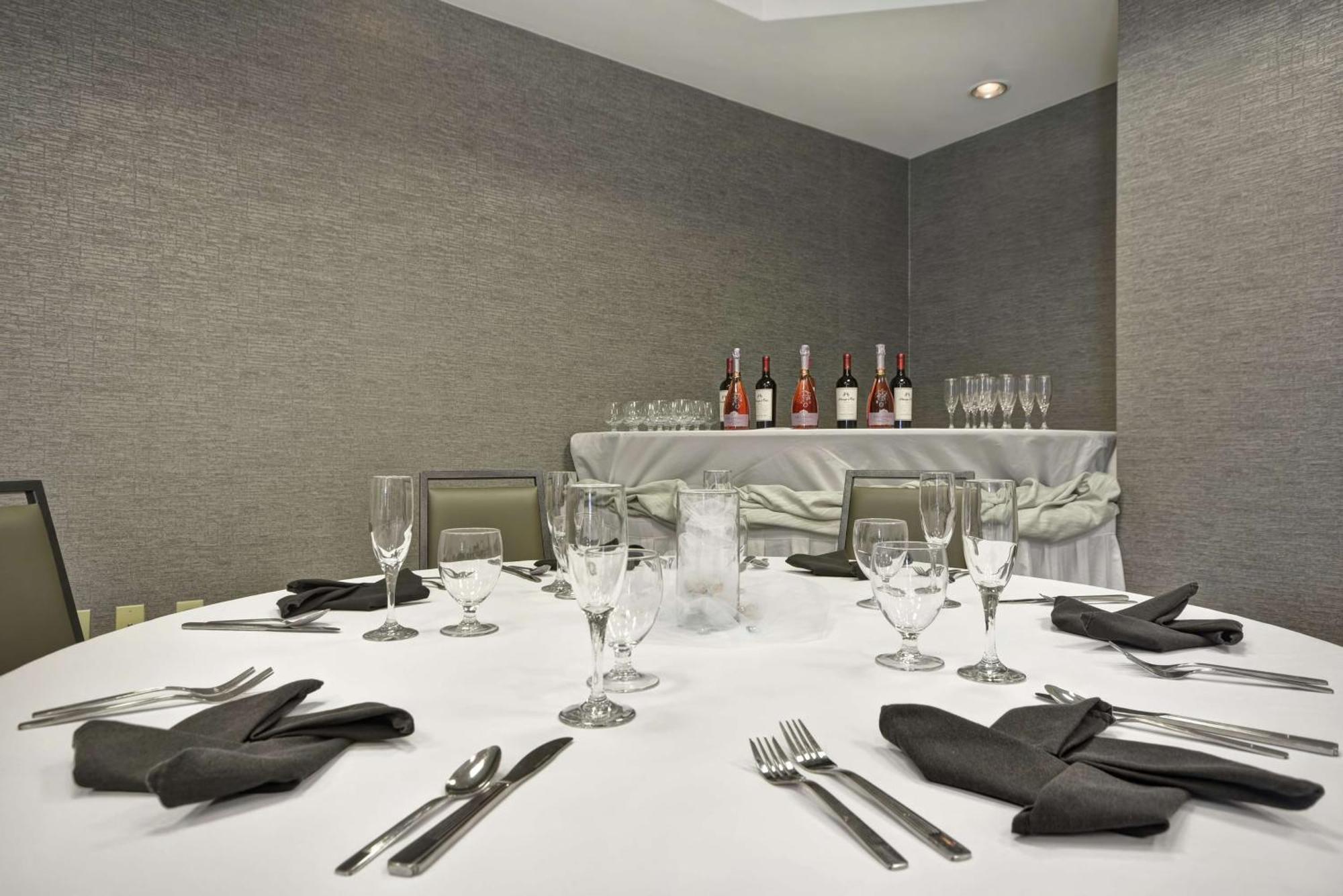 Hilton Garden Inn Panama City Bagian luar foto